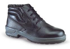 3 Nota: A figura a seguir serve apenas como ilustração uma bota segurança 3. ABRANGÊNCIA Esta especificação técnica se aplica a calçado segurança classe I confeccionado em couro.