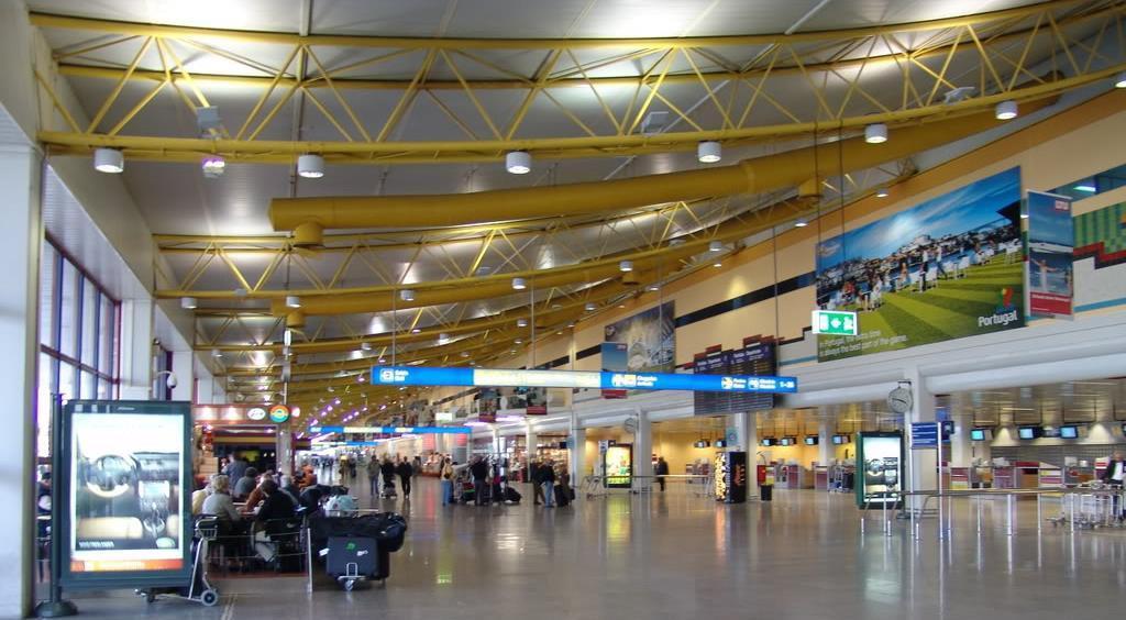 Expansão e Remodelação da Aerogare do Aeroporto de Faro, PORTUGAL ANA, Aeroportos de Portugal Extension et Rénovation de l'aérogare -