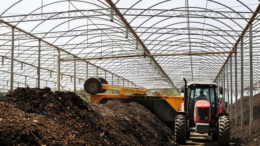 Brasil : Geração atual e futura de lodo de esgoto Pais t Lodo (MS)/ano População Brasil (atual) Aproximadamente 308.633 200.000.000 Holanda (atual) (Comparativo) 1.500.000 16.000.000 Brasil (estimativa)* 1.