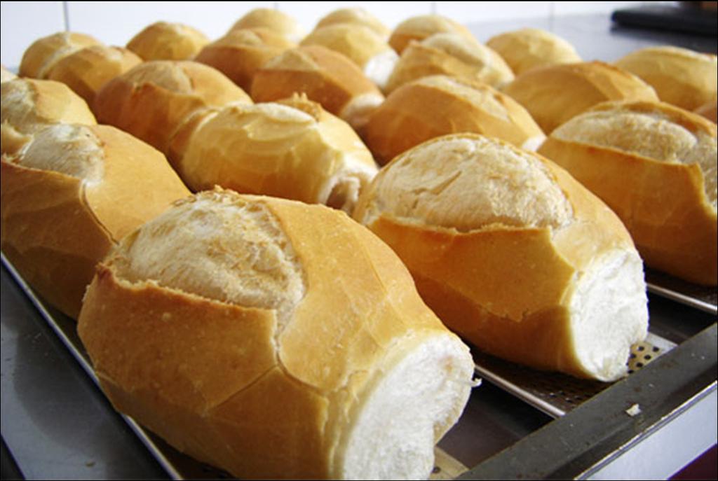 Agora, você entende por que colocar os pães na fornada ao final do dia faz com que os