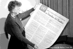 A Declaração Universal dos Direitos Humanos (DUDH), aprovada pela ONU, em 10 de dezembro de 1948, é o principal instrumento do Sistema global de direitos humanos, e mais do que isso, é o documento
