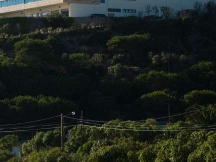 Hotel Golf Mar Situado à beira-mar, a cerca de 50km de Lisboa, o Vimeiro oferece paisagens idílicas de belas praias de areia fina e falésias, que convidam à contemplação da beleza