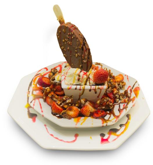TAÇA OURO BRANCO Morango, chocolate preto, geléia de morango, sorvete de morango e bombom ouro branco 25,00 MILK SHAKE DE CHOCOLATE Sorverte de chocolate, calda de
