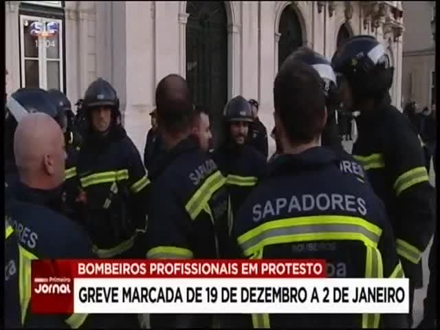 Bombeiros Profissionais.