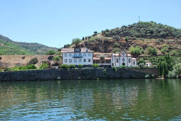 eclusa da Barragem da Valeira. Usufruímos da magnífica praia de areia fina e regressamos.