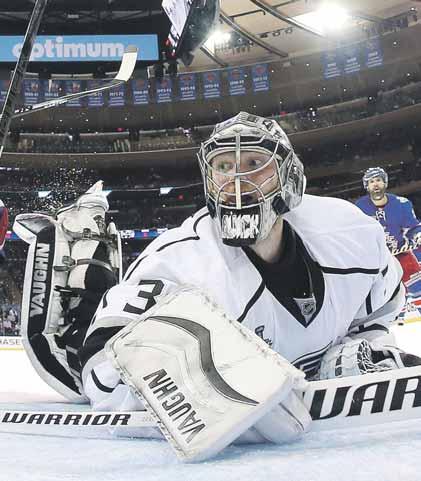 www.sport.sk HOKEJ 31 WWW.SPORT.SK FINÁLOVÁ SÉRIA O STANLEYHO POHÁR LOS ANGELES KINGS NEW YORK RANGERS S Pánom Rýchlym za rýchlym triumfom NEW YORK (mn, tasr, nhl.