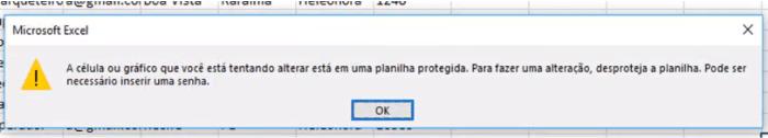 9 - Duplicando a Guia Para duplicar as informações contidas numa Planilha clique sobre a Guia desejada com o mouse e com a tecla Ctrl pressionada, depois arraste