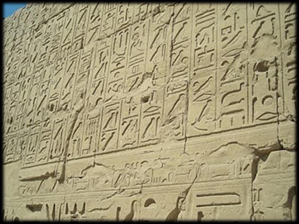 EGITO Escrita Pictográfica (símbolos que representam objetos).