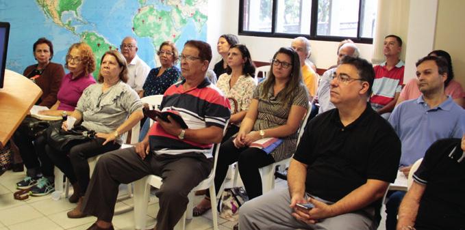 domingos (em dois horários: 9h e 11h) e às quintasfeiras (às 20h). Além disso, em todos os cultos (exceto domingo 7h) são disponibilizadas salinhas para as crianças.