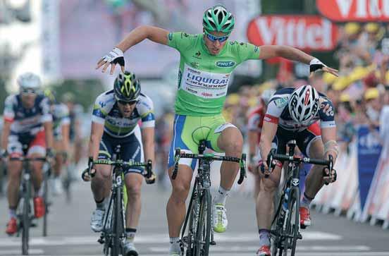 CYKLISTIKA utorok 10. 7. 2012 25 99. ROČNÍK CYKLISTICKÝCH PRETEKOV TOUR DE FRANCE 30. 6. - 22. 7. 2012 Aké gestá ukáže Peter Sagan divákom v cieli ďalších víťazných etáp?