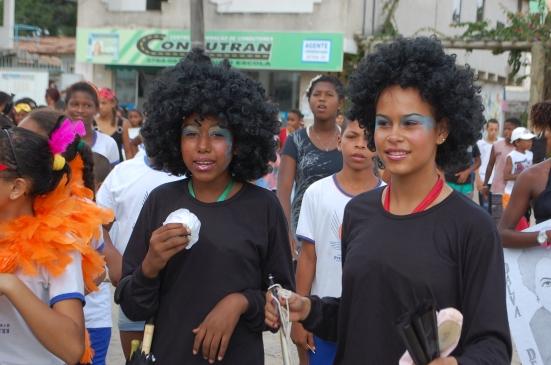 município. Formada em educação física a jovem secretária de vinte e cinto anos falou de sua paixão pela dança e de sua vontade de apoiar e resgatar os movimentos culturais de Pedro Canário.