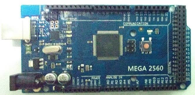 1.3. Arduino MEGA Características Composto por 6 tipos de pinos: Pinos de controle RST (reset), REF (tensão de referência); Pinos de energia VCC (5V), GND (terra ou negativo da bateria), VIN
