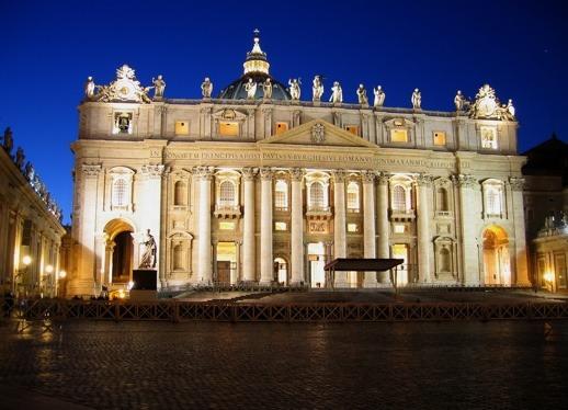 Basílica de S. Pedro, Roma A decoração segue as linhas estruturais dando a ilusão de movimento e maior amplitude do espaço.