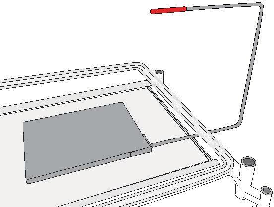 Solte o manípulo para prender o tabuleiro na posição aberta (3). Posicione a cassete de radiografia (4) no tabuleiro, encostada à borda inferior (pés da cama) do tabuleiro.