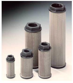 Tipos de Filtros: Os tipos de filtros mais utilizados em um circuito hidráulico são: Filtros de Sucção São filtros construídos em tela metálica (filtros de superfície), com capacidade nominal de