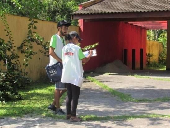 3. Campanha de Prevenção a Dengue 2017/2018 Os dois estagiários que permaneceram na campanha estão realizando vistorias de retorno nas residências e comércios de todo o bairro, orientando os