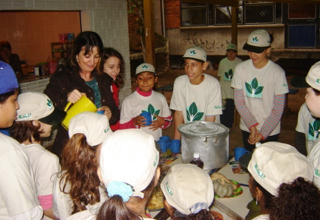 Degustação de alimentos orgânicos, durante