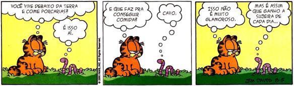 9. Sobre Pirâmides ecológicas: Que tipo de pirâmide está representada abaixo? A. ( ) Pirâmide alimentar. B. ( ) Pirâmide de números. C. ( ) Pirâmide de energia. D. ( ) Pirâmide aquática. E.