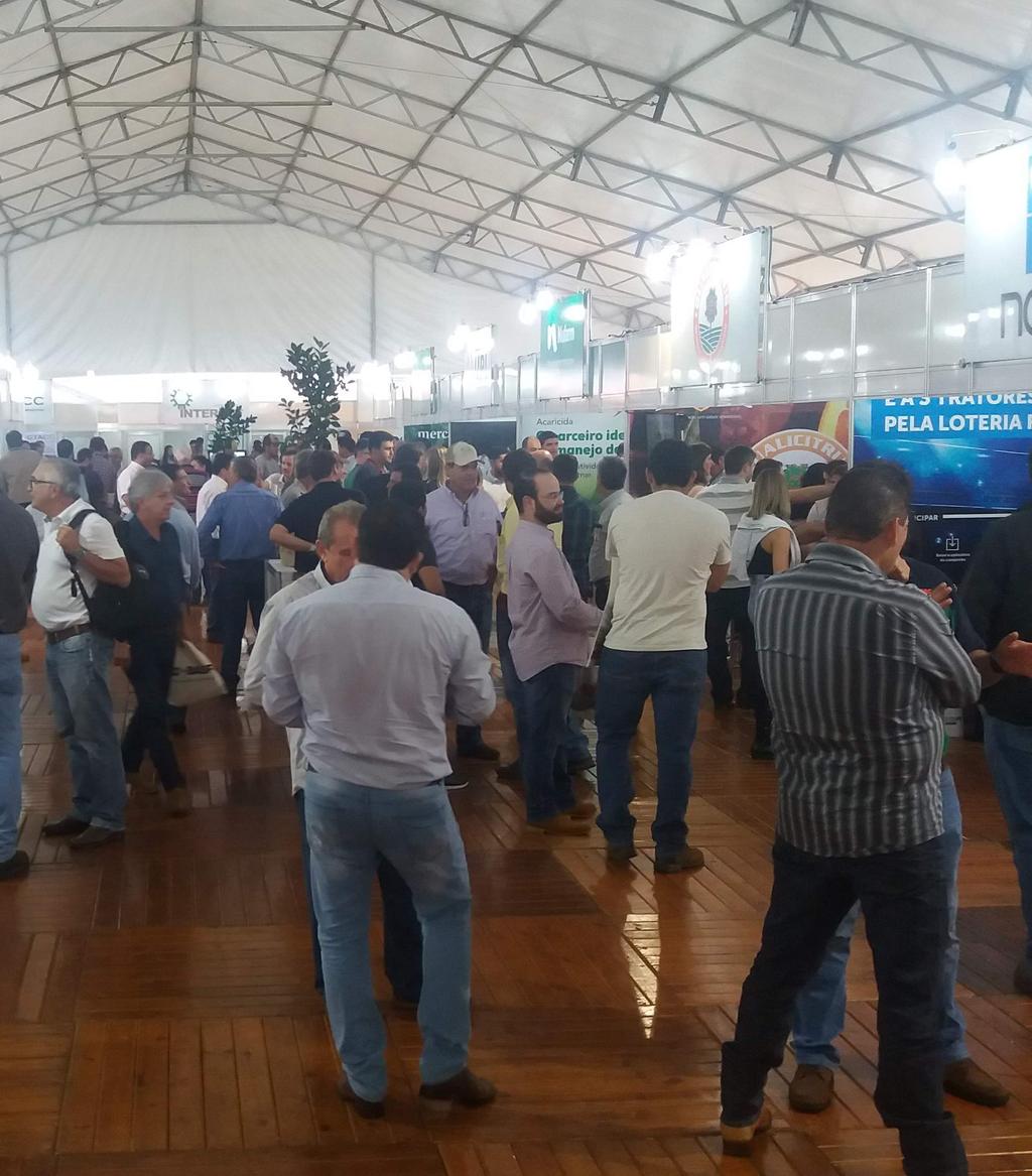 Infraestrutura Centro de Convenções da Citricultura com capacidade para até 300 pessoas Pavilhão de exposição com 2.