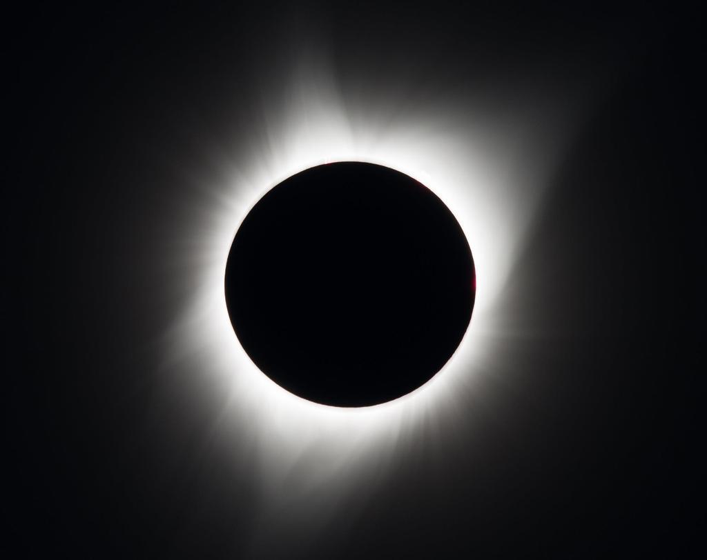 eclipse solar total Crédito