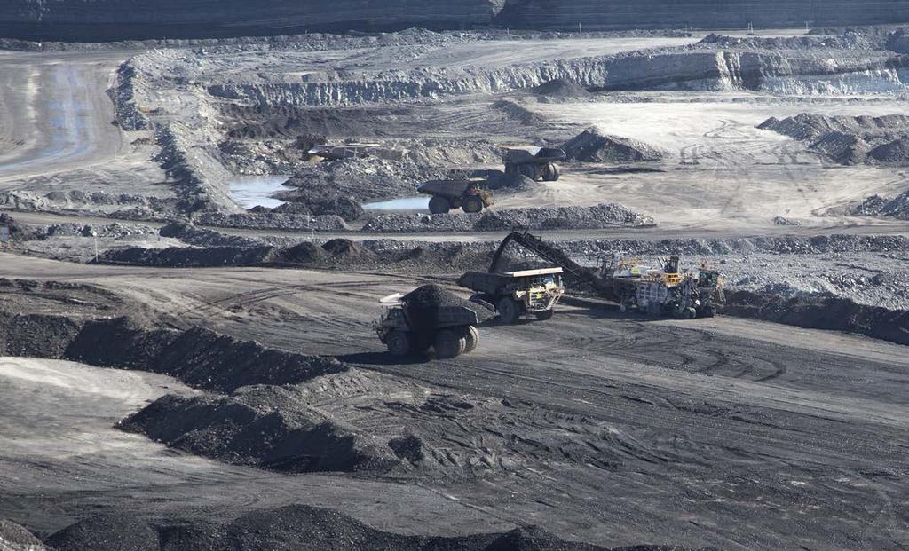 Mineração de superfície substitui extração convencional de carvão A New Acland Coal Mine (NAC), localizada próximo a Acland (Queensland), pertence ao New Hope Group, da