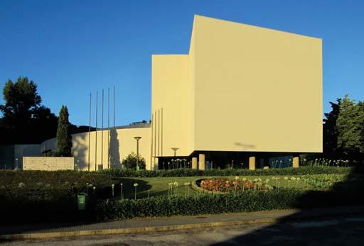 A nível de edificado é importante referir a requalificação da Biblioteca Municipal de Felgueiras e do novo Arquivo Municipal, bem como a intervenção no complexo das Piscinas Municipais.