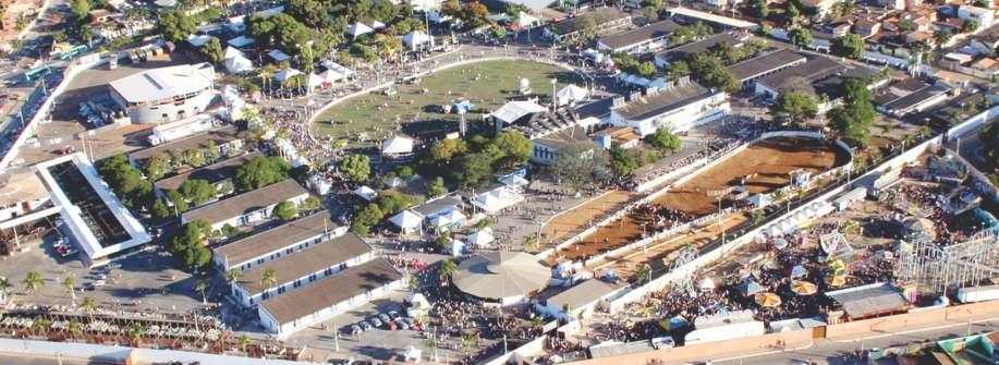 A Expomontes é uma realização da Sociedade Rural de Montes Claros, instituição privada e sem fins lucrativos, criada em 21 de junho de 1944, ligada a classe rural do Norte de Minas.