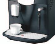 8 EROGAZIONE CAFFÈ - ACQUA CALDA Attenzione: acqua calda e vapore possono provocare ustioni! Dirigere il tubo vapore sulla vasca raccogli gocce.