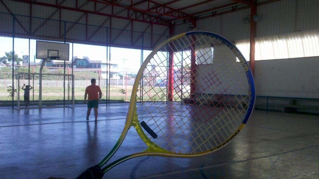 Pude dar uma aula de tênis com as raquetes que ganhamos no ano passado de uma parceria com o clube Leopoldina Juvenil. Foi uma aula diferente que os alunos gostaram.