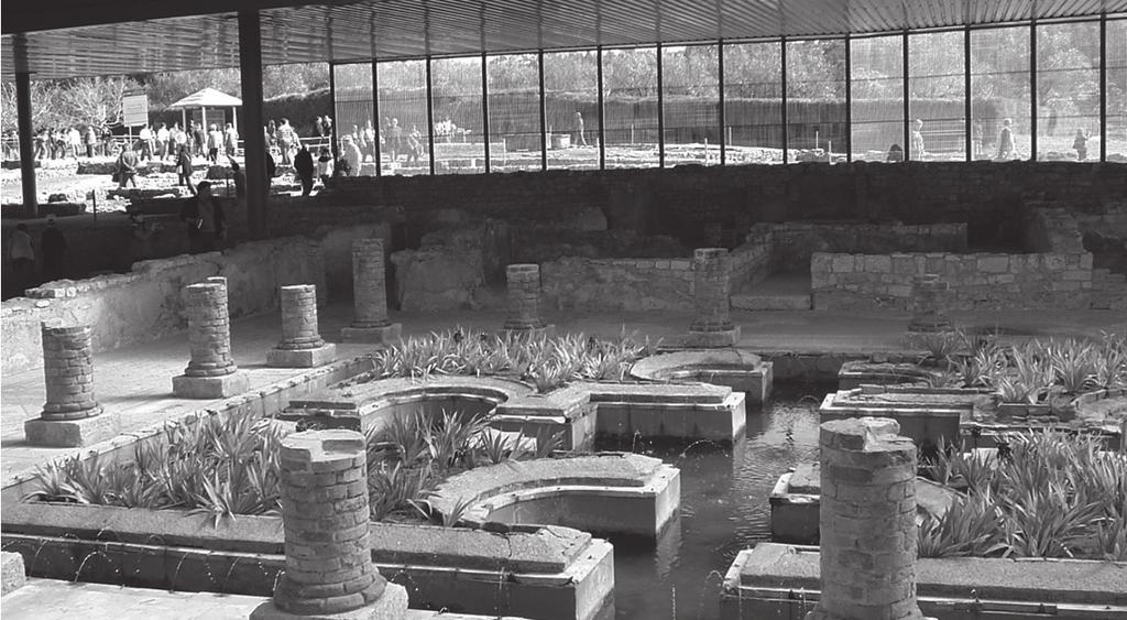 GRUPO V Casa dos Repuxos, Conímbriga Desenvolva o tema «A domus romana», considerando os aspetos