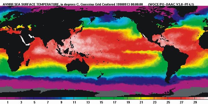 83 A) B) C) D) Figura 4: Temperatura da superfície do mar (TSM) referente a: A) junho