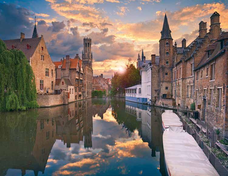 da como a Veneza do Norte. Esta cidade conserva seu legado histórico desde aqueles tempos em que foi uma metrópole poderosa.