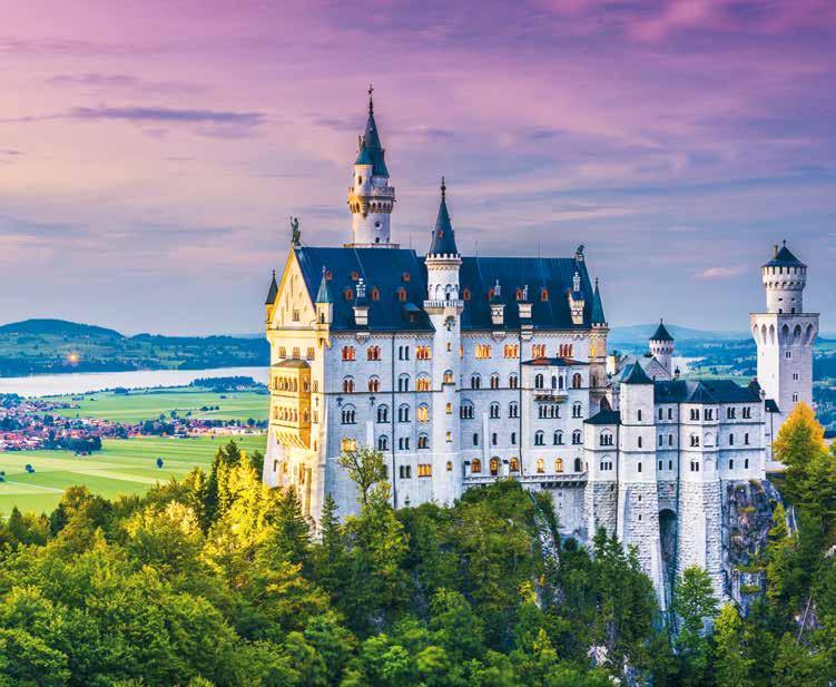 Castelo de Neuschwanstein / Alemanha Alemanha Romântica p 7 Dias de/a Frankfurt p 3 castelos românticos p Jantas típicas da Floresta Negra e da Baviera agem a Oberammergau, aldeia famosa pela sua