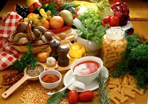 1 HISTÓRICO Durante as décadas de 50 e 60, a indústria de alimentos buscou melhorar sua cadeia de produção com o desenvolvimento de novos aditivos (conservantes, estabilizantes, espessantes,
