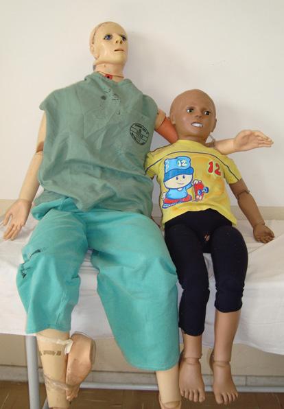 2 - Manequins utilizados no OSCE Função: manequim utilizado no OSCE Quantidade: 3 manequins adultos e 1 criança 3 -