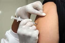 NR-32 : Vacinação Todo estagiário deverá estar em dia com o programa de imunização para atuar no ambiente