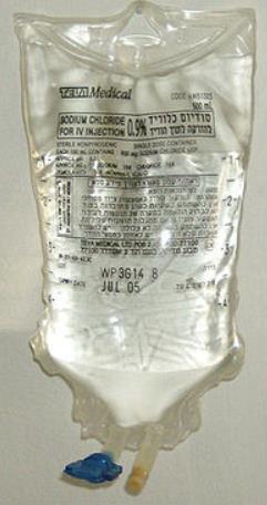 Manejo hidroeletrolítico e linhas vasculares Linha umbilical arterial: Solução Composição Osmolaridade Dextrose 5% 5g glicose / 100ml 252 mosm/l