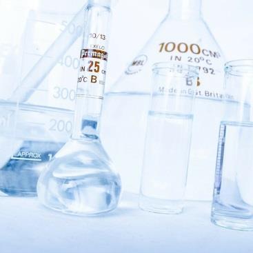 Manuseamento de Produtos Químicos Dotar os formandos de conhecimentos, de forma a identificarem os riscos associados ao manuseamento e armazenagem de produtos químicos, bem como a aplicação das