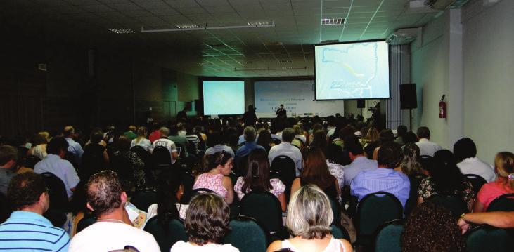 106 14 3.3.6.8 Fórum Jubileu de Prata em Florianópolis: 14 e 15/03/2012 Em comemoração aos 25 anos de atuação da Undime- SC foi realizado, nos dias 14 e 15 de março de 2012, no auditório da