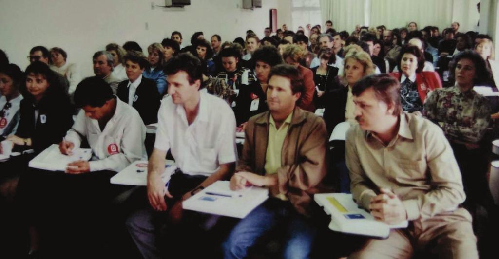 1993. X Congresso Estadual de Educação Municipal no espaço