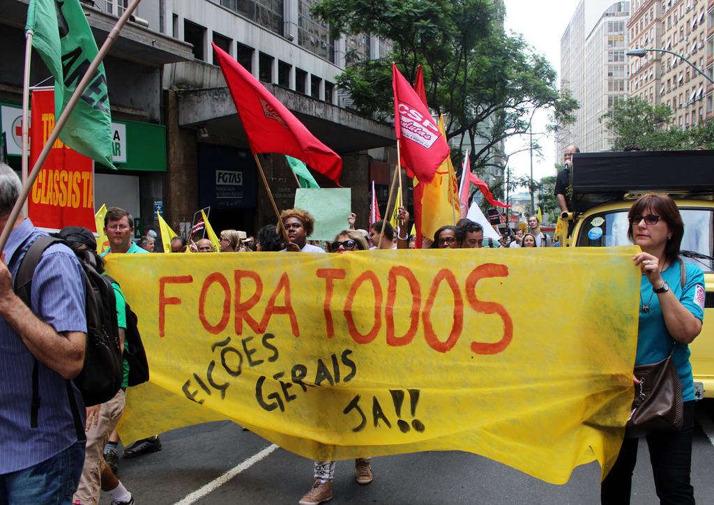governo federal encabeçado por Dilma, que tem promovido duros ataques aos direitos da classe trabalhadora.