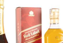 CESTA 03 R$ 398,00 Whisky Johnnie Walker Red