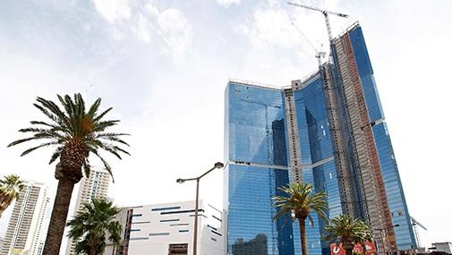 Novo Design de hotel em Las Vegas atinge alturas elevadíssimas com a GCP O Fontainebleau Las Vegas utiliza Preprufe, Bituthene e Hydroduct de impermeabilização de alta qualidade.