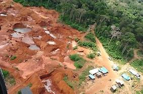 Mineração em Terras Indígenas A Constituição Federal de 1988 estabeleceu, por meio do seu artigo 176, 1º, a possibilidade de mineração em terras indígenas, sujeitando-a, entretanto, a condições