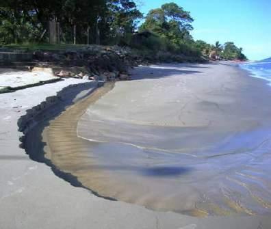 #16) estão localizados paralelamente e bastante próximos à Av. Beira Mar.