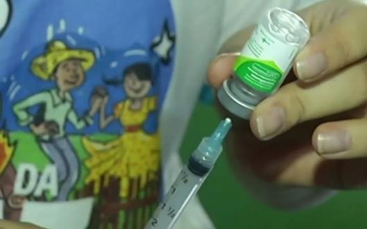 br/2018/04/30/1depois-da-febre-amarela-santaclara-registra-caso-de-raiva/ GOIÁS Goiânia confirma mais duas mortes por H1N1 A Secretaria Municipal de Saúde de Goiânia (SMS) informou que todas as