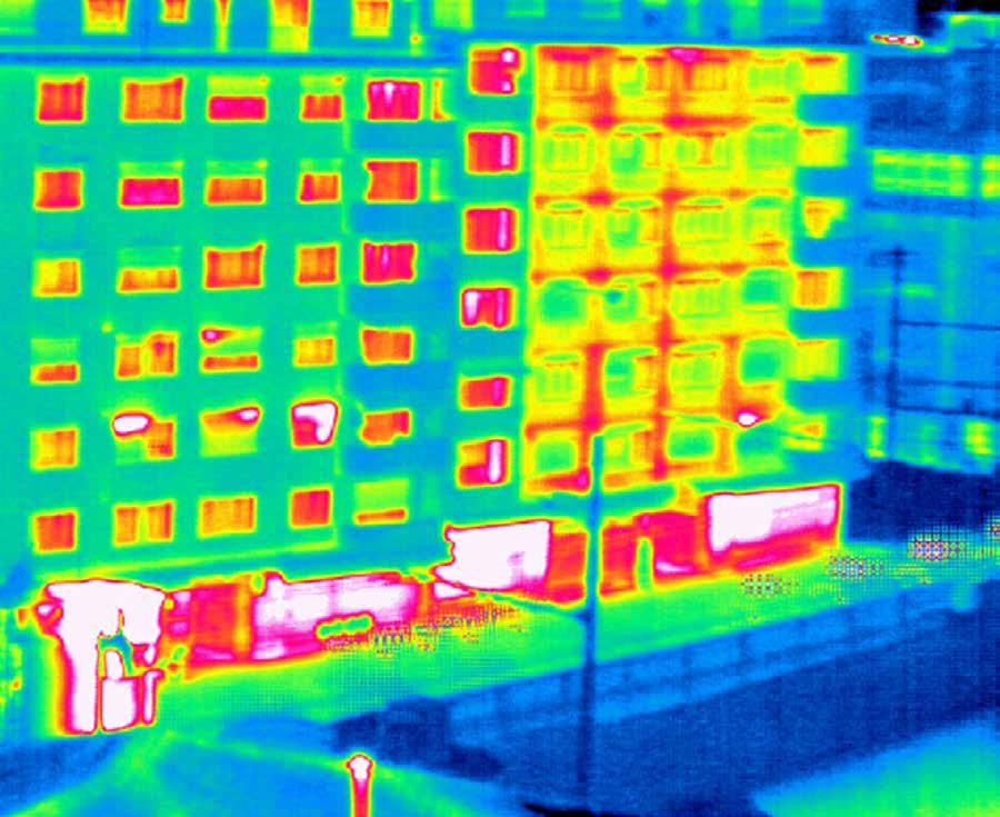 .03 FACHADAS As janelas, portas e demais aberturas de uma edificação são dos componentes que mais contribuem para a redução