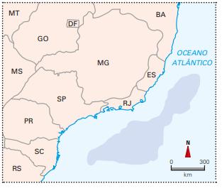 20) Observe, no mapa, a área destacada no litoral brasileiro. A área destacada no litoral brasileiro corresponde: A) à bacia sedimentar de Campos, a segunda área produtora de petróleo no país.