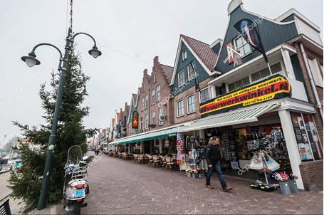 3º Dia 03 de agosto (Sab) AMSTERDÃ/ VOLENDAM/ MARKEN / ZAANSE SCHANS/ AMSTERDÃ (20+16+32+19km) Café da manhã.