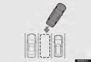 7-1. CÂMERA DO SISTEMA LEXUS DE MONITORAMENTO DE VISÃO TRASEIRA USO DO SISTEMA AO ESTACIONAR